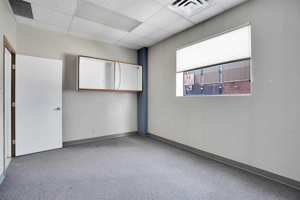 123 Any Avenue Sw, Calgary, AB