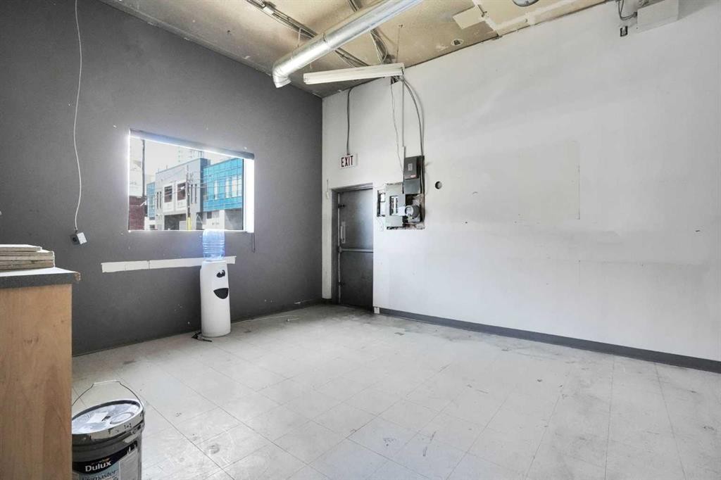 123 Any Avenue Sw, Calgary, AB