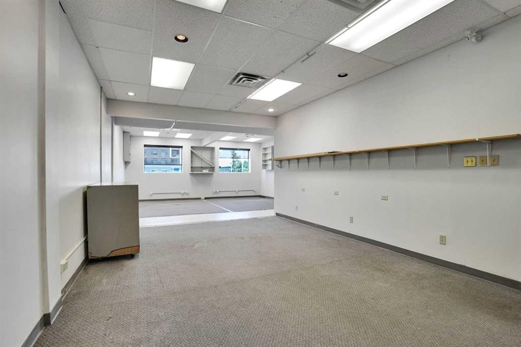 123 Any Avenue Sw, Calgary, AB