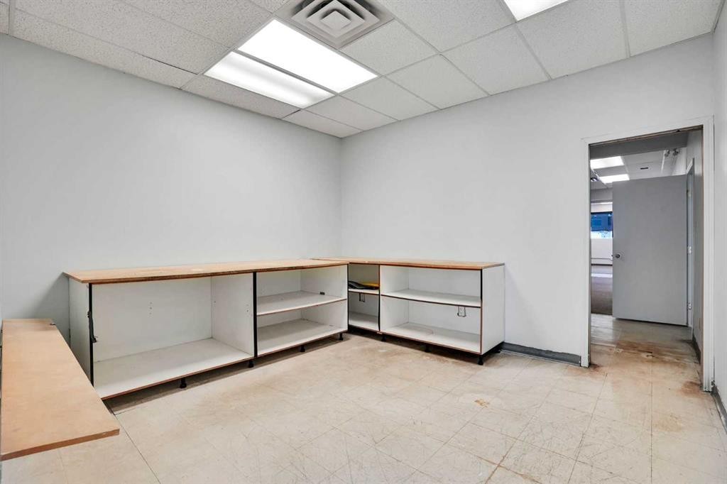123 Any Avenue Sw, Calgary, AB