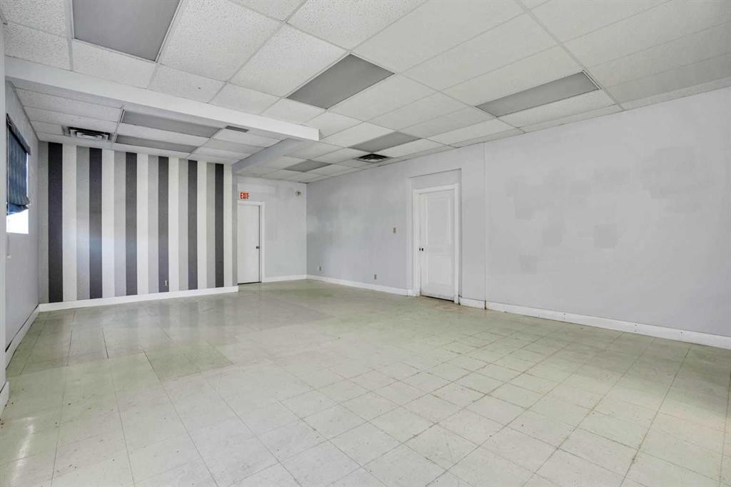 123 Any Avenue Sw, Calgary, AB