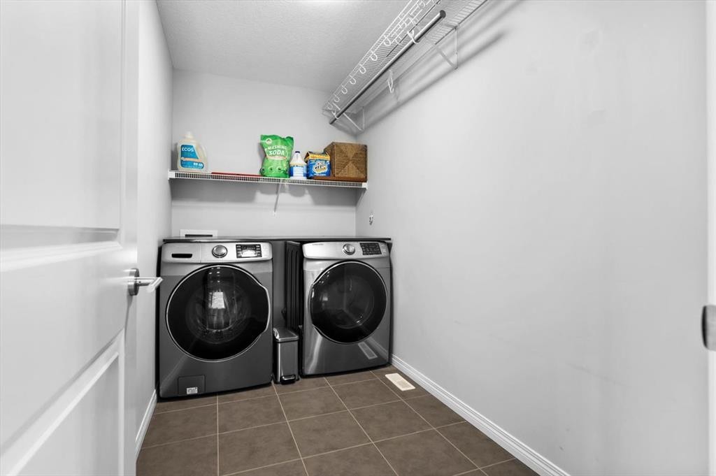 58 Crestbrook Drive Sw, Calgary, AB