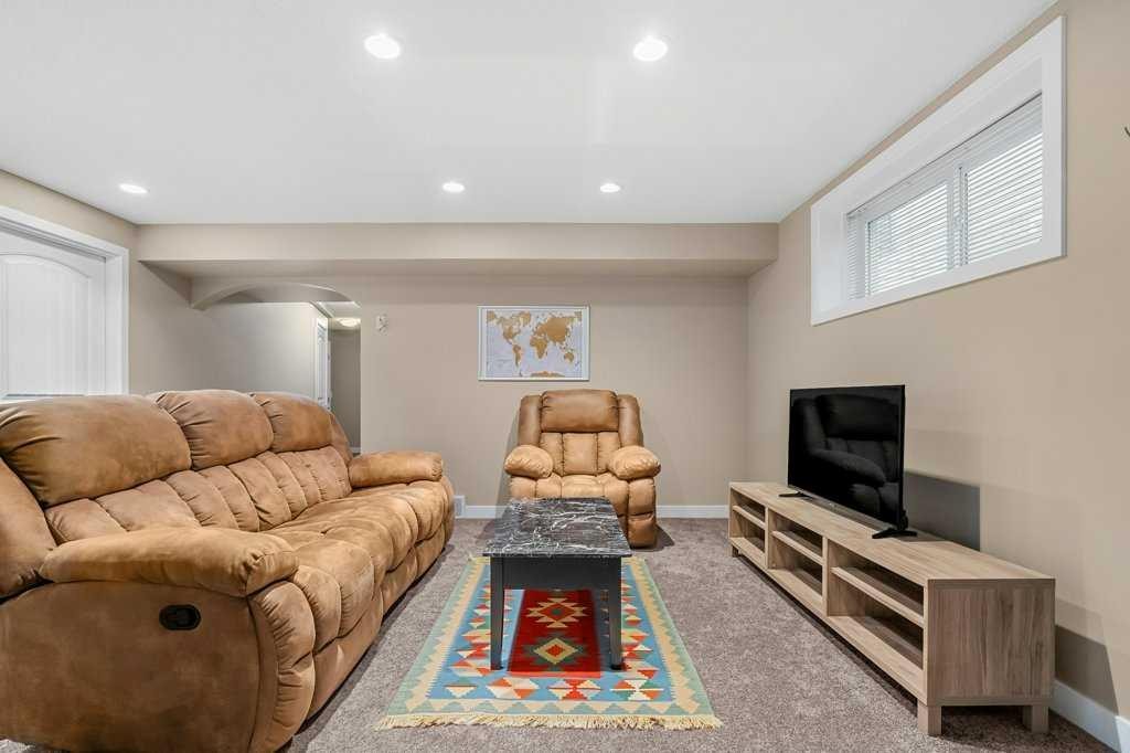 140 Panamount Circle Nw, Calgary, AB - Indoor