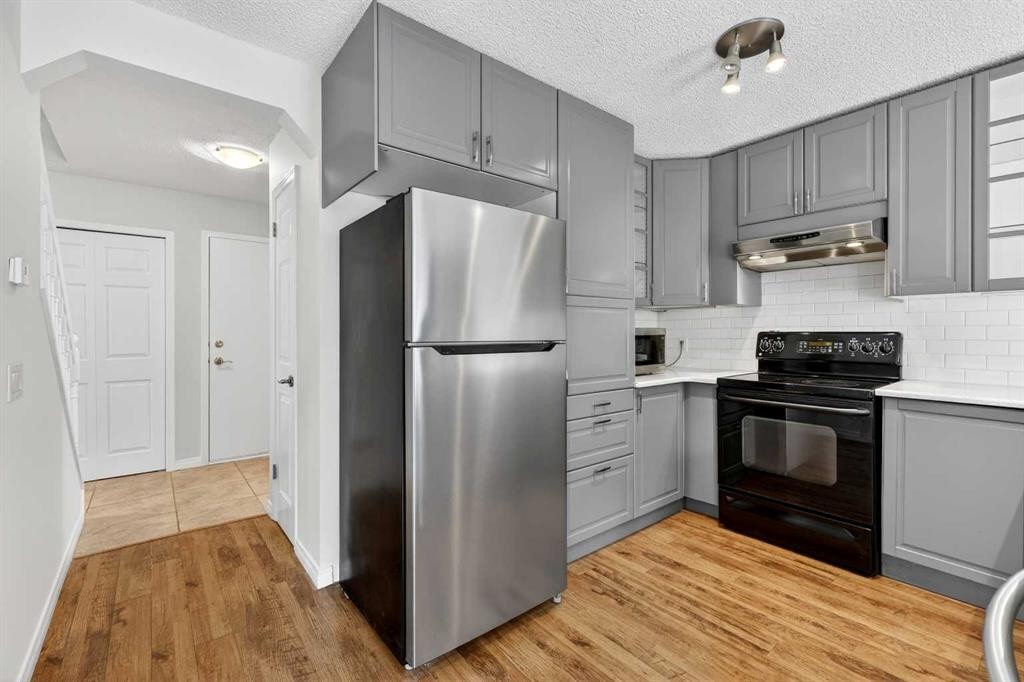 98 River Rock Crescent Se, Calgary, AB