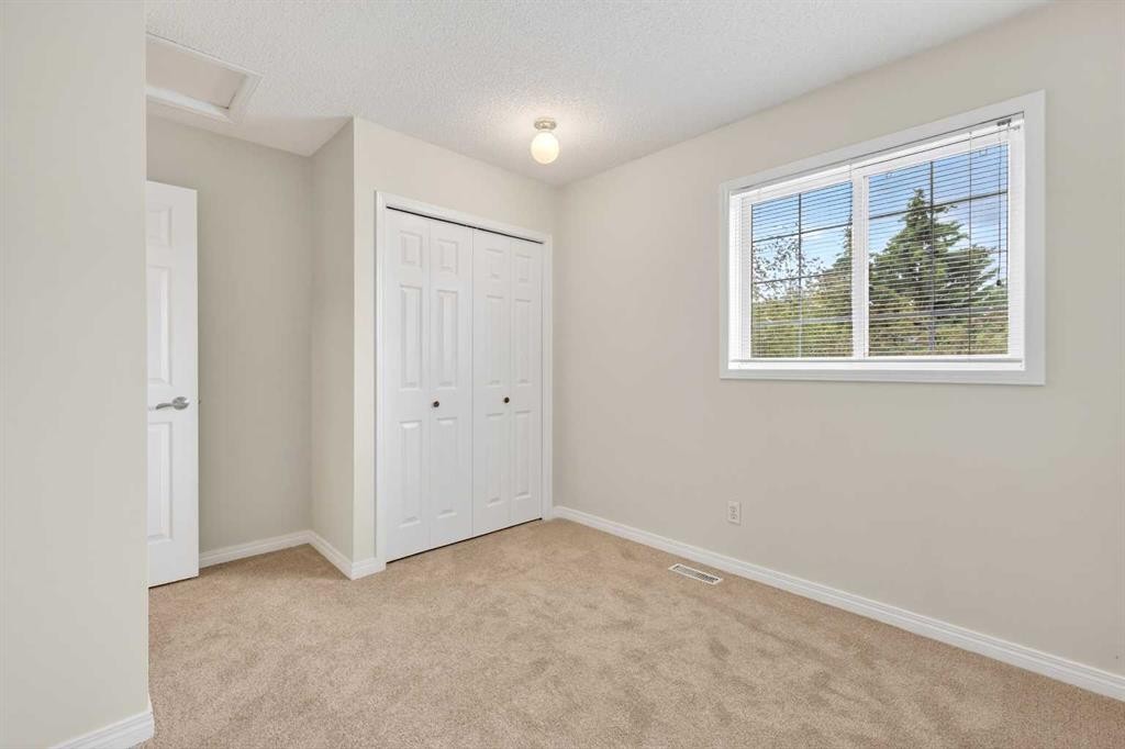 98 River Rock Crescent Se, Calgary, AB