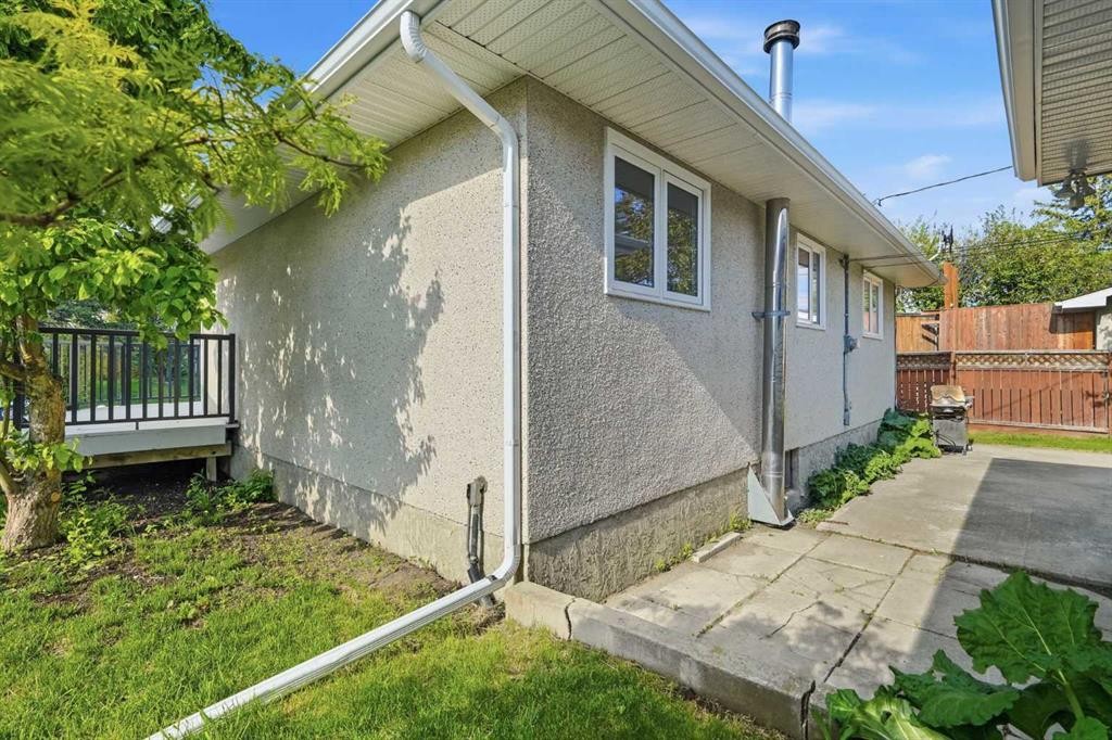 6119 Blackthorn Crescent Ne, Calgary, AB