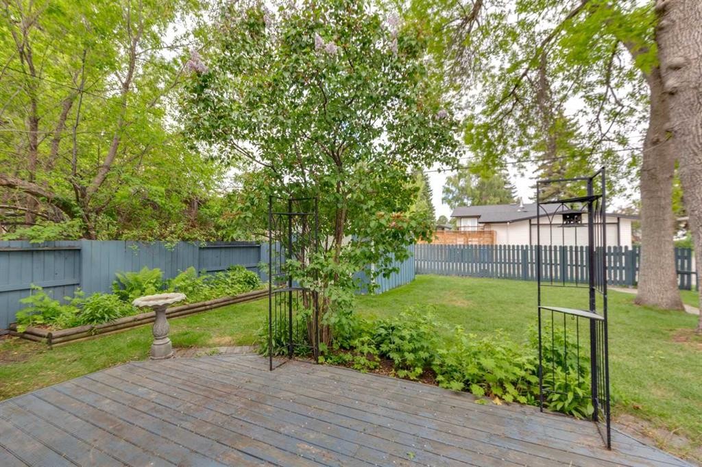 4823 Brisebois Drive Nw, Calgary, AB