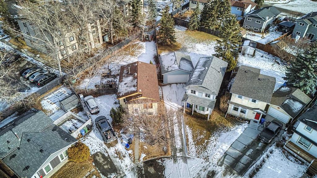 36 Castleglen Place Ne, Calgary, AB