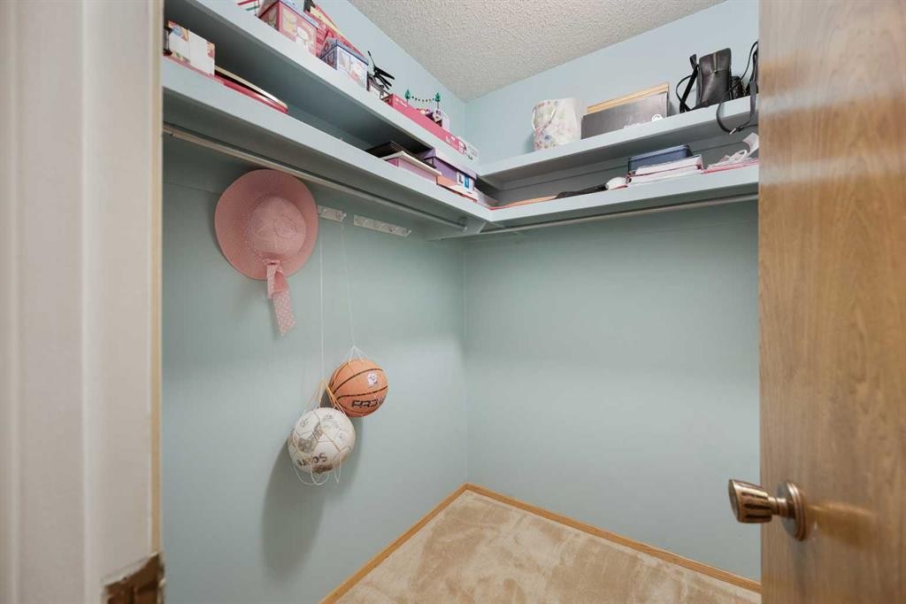 7035 Huntercrest Road Nw, Calgary, AB