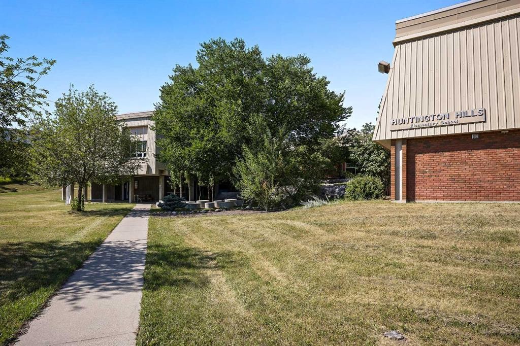 7035 Huntercrest Road Nw, Calgary, AB