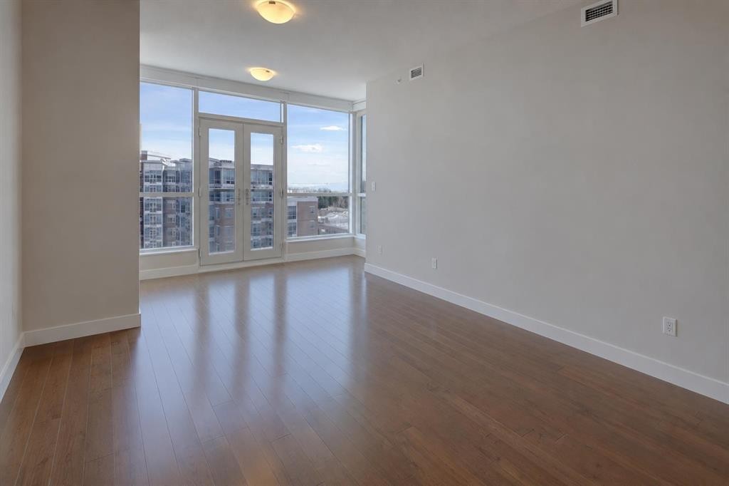 810-16 Varsity Estates Circle Nw, Calgary, AB - Indoor Photo Showing Other Room