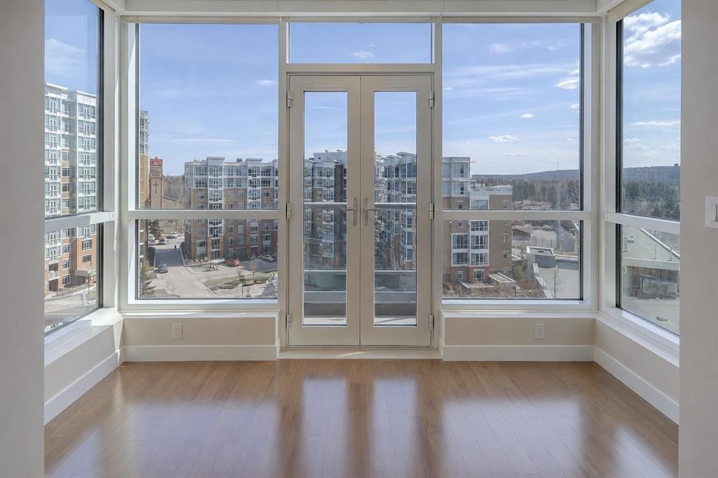 810-16 Varsity Estates Circle Nw, Calgary, AB - Indoor Photo Showing Other Room