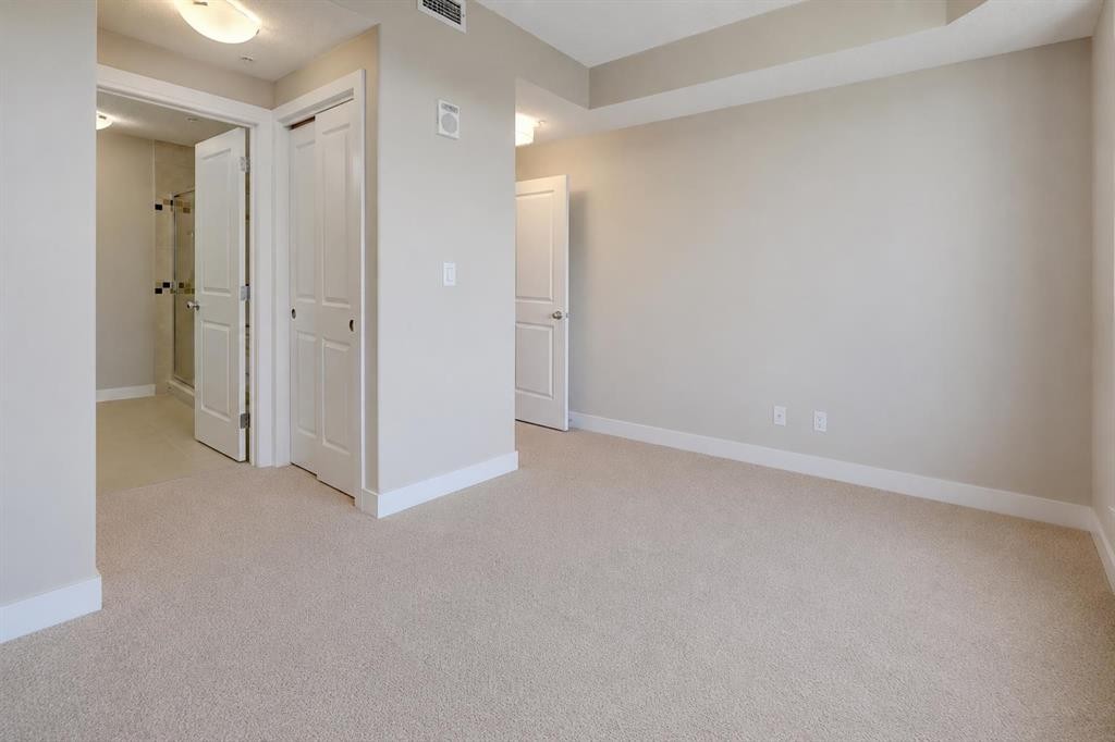 810-16 Varsity Estates Circle Nw, Calgary, AB - Indoor Photo Showing Other Room
