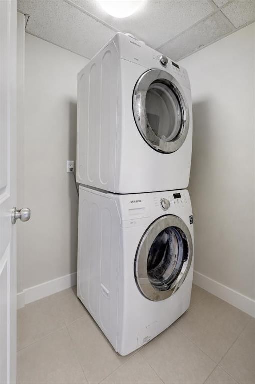 810-16 Varsity Estates Circle Nw, Calgary, AB - Indoor Photo Showing Laundry Room