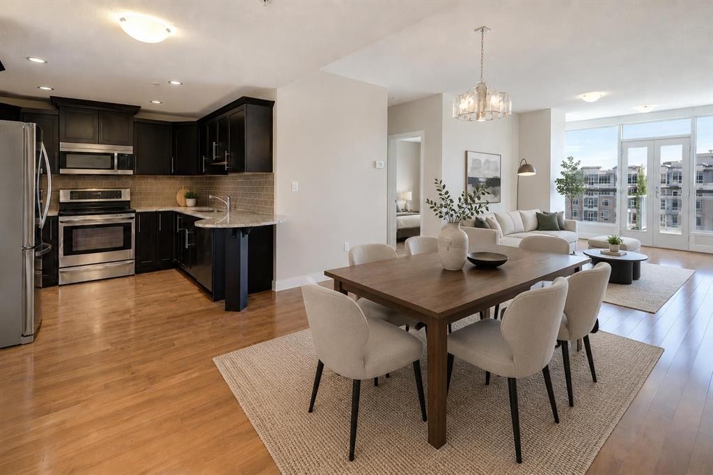 810-16 Varsity Estates Circle Nw, Calgary, AB - Indoor
