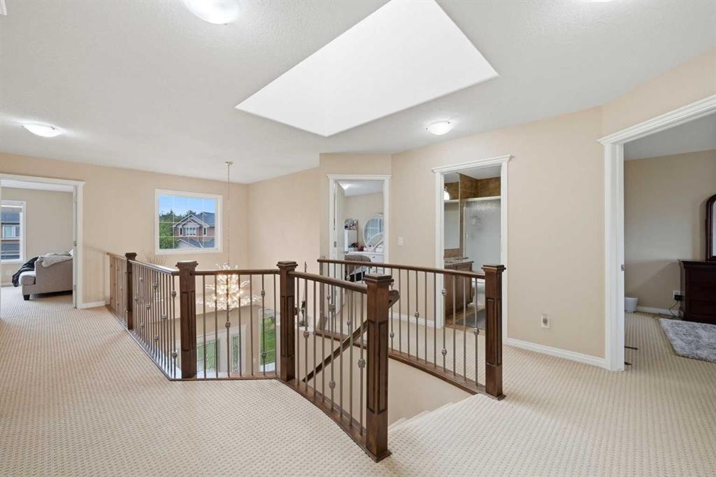 106 Panatella Crescent Nw, Calgary, AB