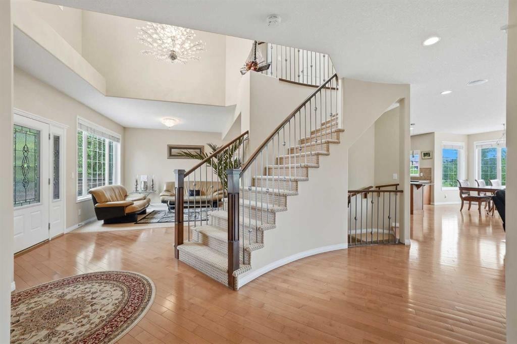 106 Panatella Crescent Nw, Calgary, AB