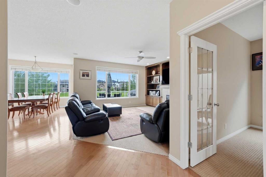 106 Panatella Crescent Nw, Calgary, AB