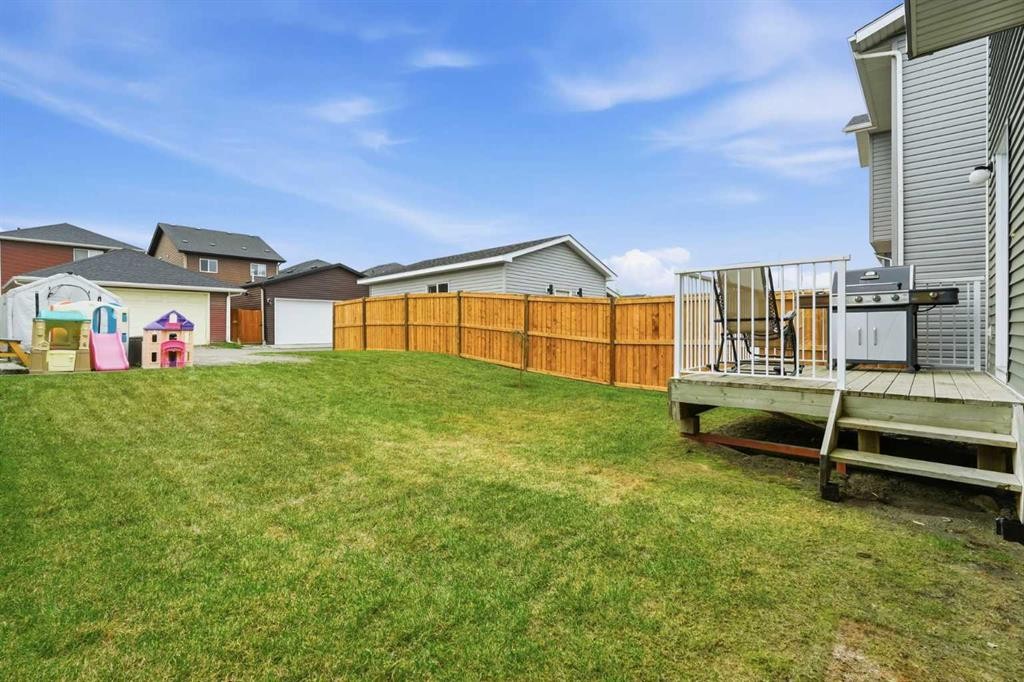 383 Fireside Place, Cochrane, AB - Outdoor