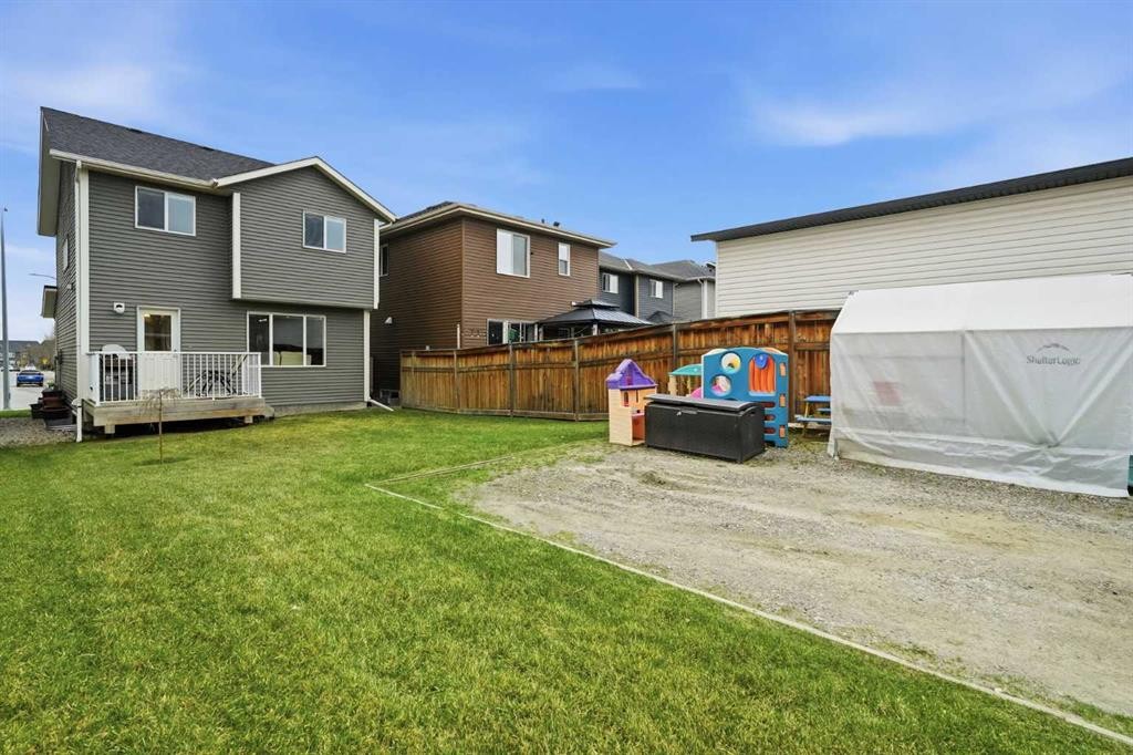 383 Fireside Place, Cochrane, AB - Outdoor With Exterior