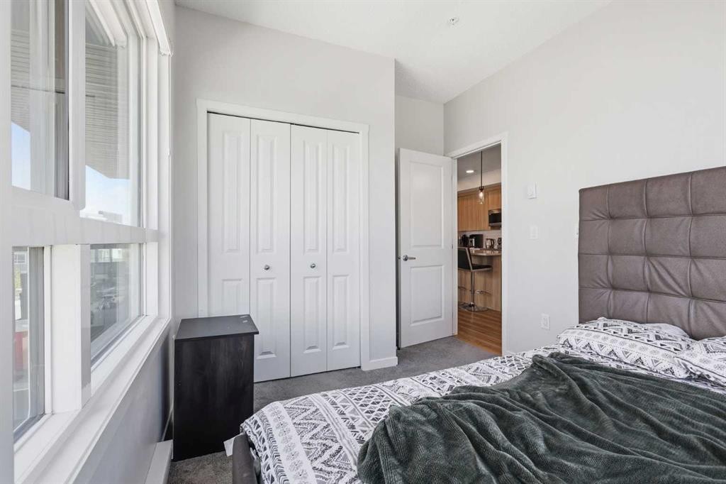 3304-33 Carringham Gate Nw, Calgary, AB