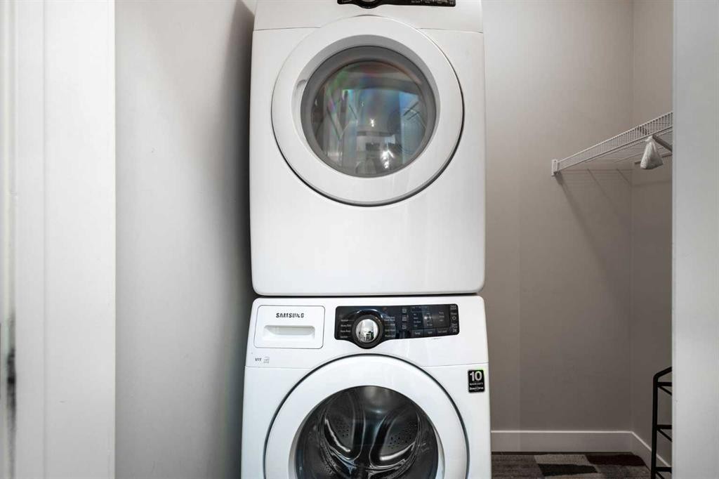 412-2300 Evanston Square Nw, Calgary, AB - Indoor Photo Showing Laundry Room