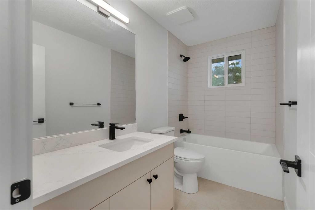 3410 30A Avenue Se, Calgary, AB