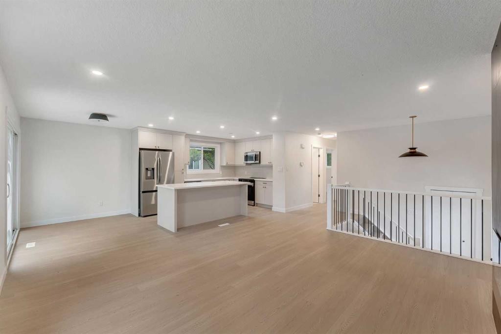 3410 30A Avenue Se, Calgary, AB