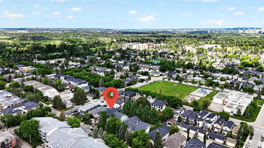2-530 56 Avenue Sw, Calgary, AB - Outdoor With View