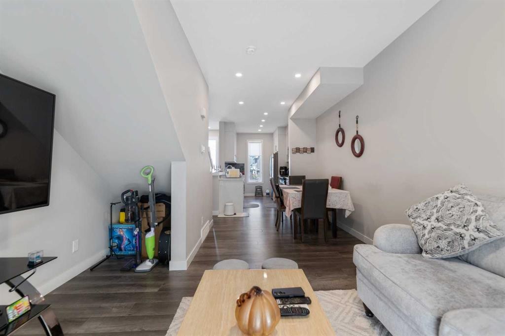 573 Evanston Link Nw, Calgary, AB