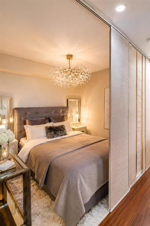 357-222 Riverfront Avenue Sw, Calgary, AB - Indoor Photo Showing Bedroom