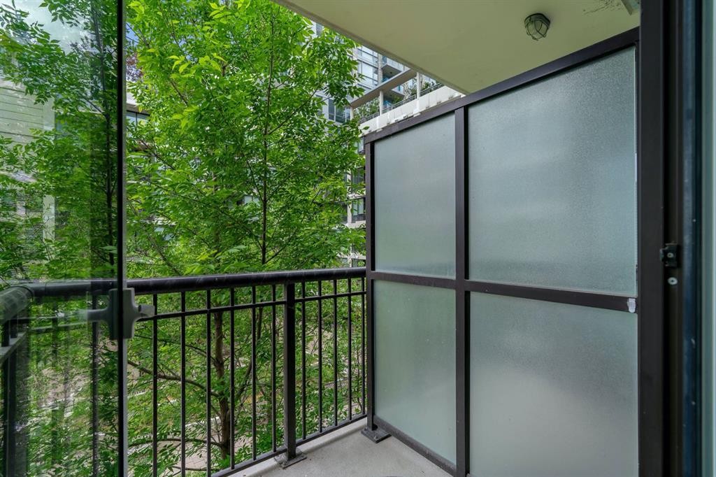 357-222 Riverfront Avenue Sw, Calgary, AB - Outdoor With Balcony With Exterior