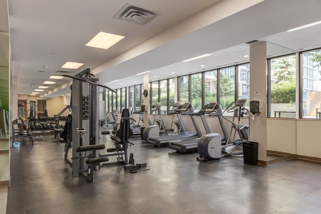 357-222 Riverfront Avenue Sw, Calgary, AB - Indoor Photo Showing Gym Room