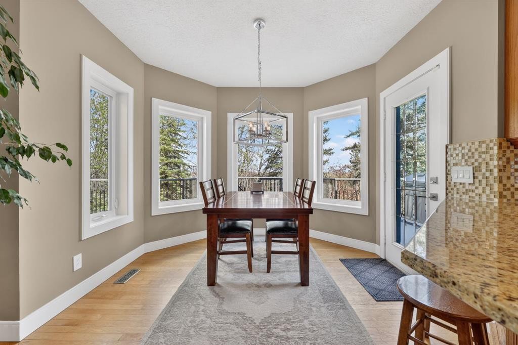 222 Diamond Drive Se, Calgary, AB