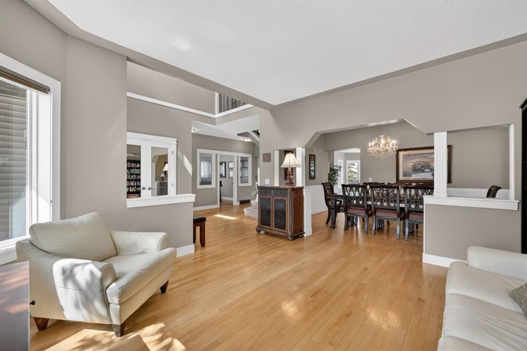222 Diamond Drive Se, Calgary, AB
