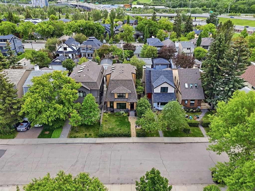 2409 Westmount Road Nw, Calgary, AB - Outdoor
