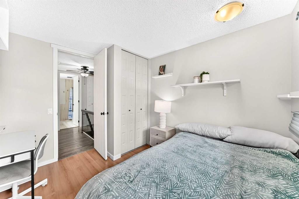 77 Edgeford Way Nw, Calgary, AB