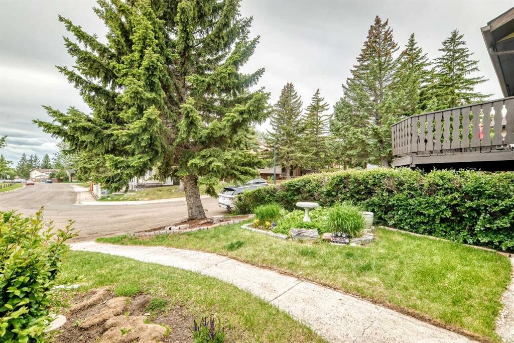 77 Edgeford Way Nw, Calgary, AB