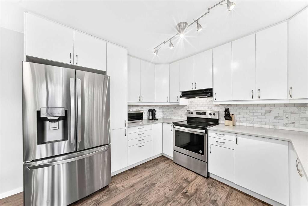 77 Edgeford Way Nw, Calgary, AB