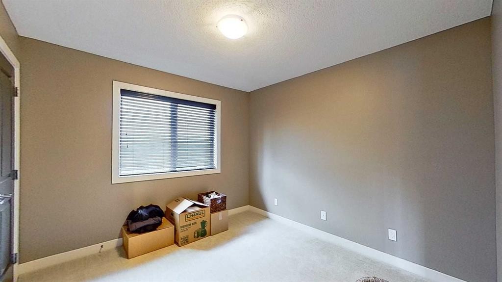 249 18 Avenue Ne, Calgary, AB