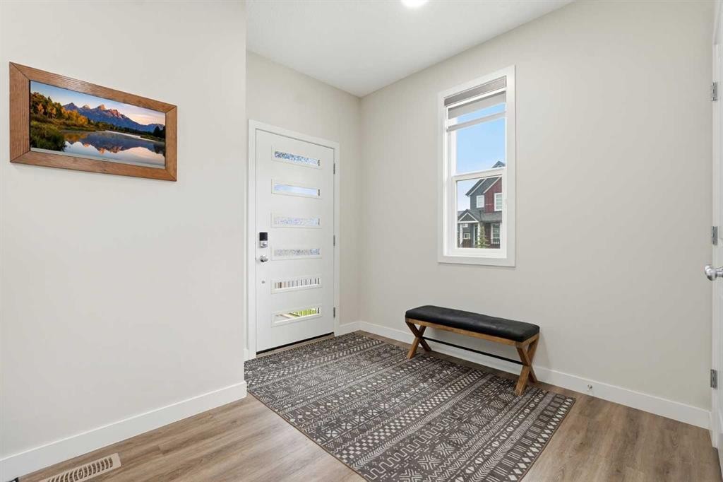 15 Lawrence Green Se, Airdrie, AB
