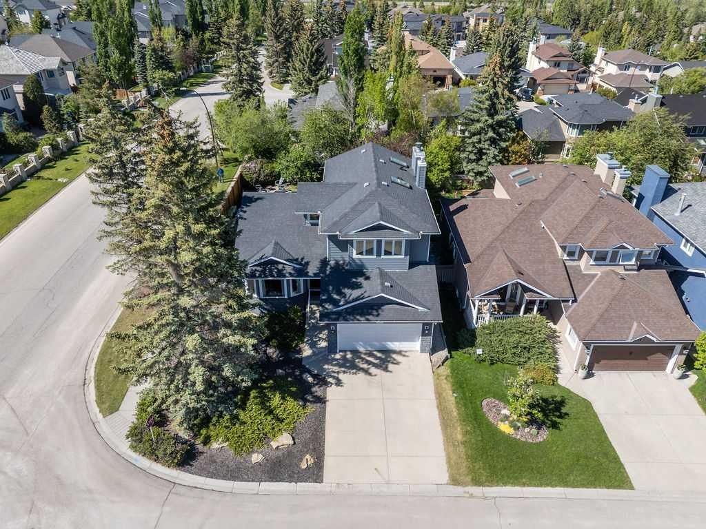 145 Straddock Crescent Sw, Calgary, AB