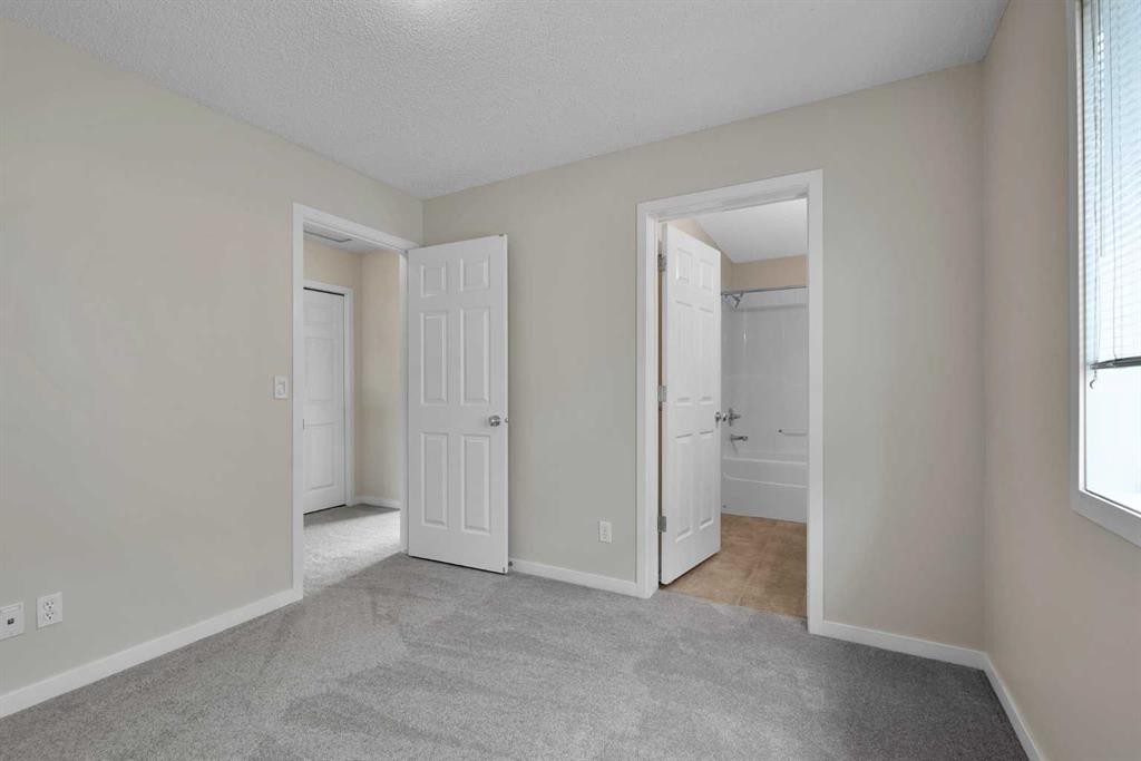 191 Cranberry Green Se, Calgary, AB - Indoor Photo Showing Other Room