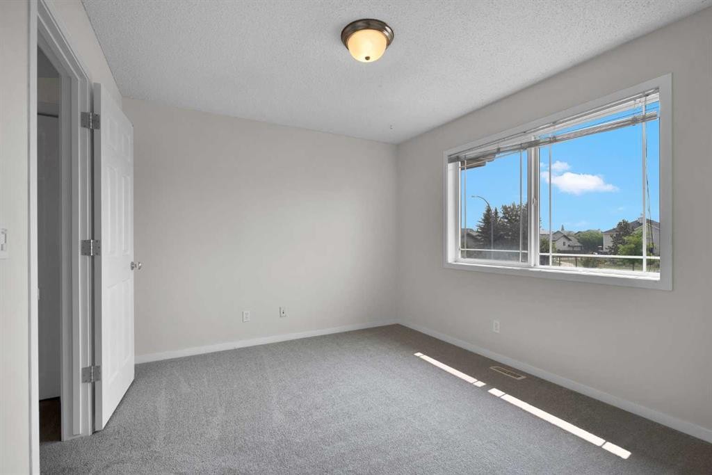 191 Cranberry Green Se, Calgary, AB - Indoor Photo Showing Other Room