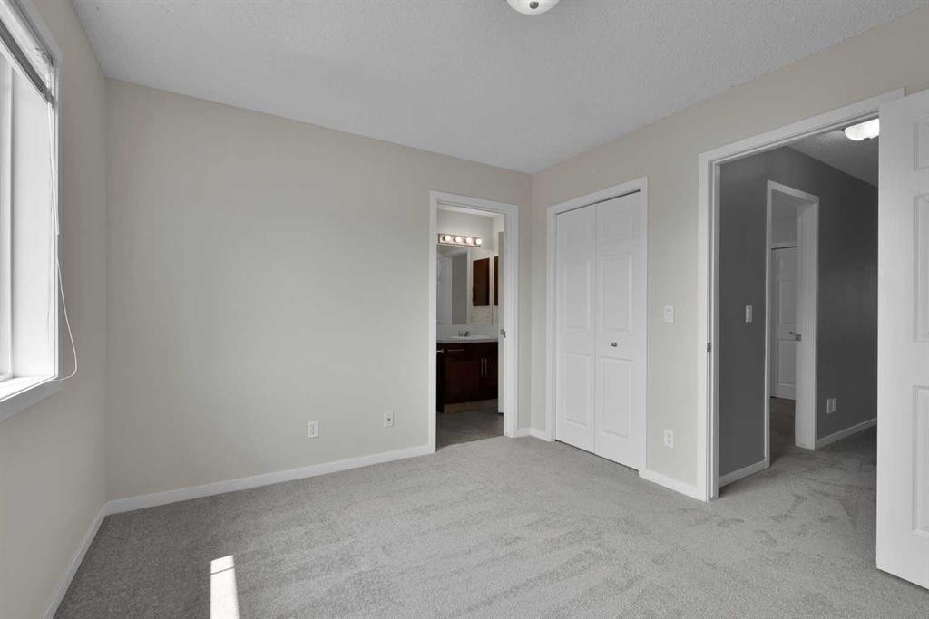 191 Cranberry Green Se, Calgary, AB - Indoor Photo Showing Other Room
