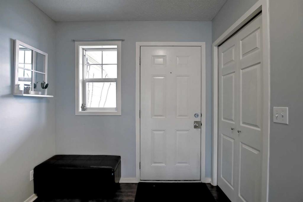 191 Cranberry Green Se, Calgary, AB - Indoor Photo Showing Other Room
