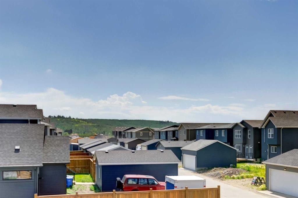 30 Creekside Manor Sw, Calgary, AB - Outdoor