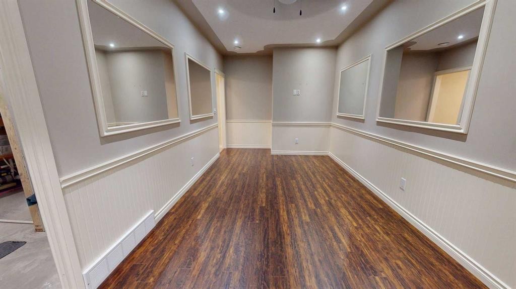 4-7001 52 Street, Lacombe, AB - Indoor Photo Showing Other Room