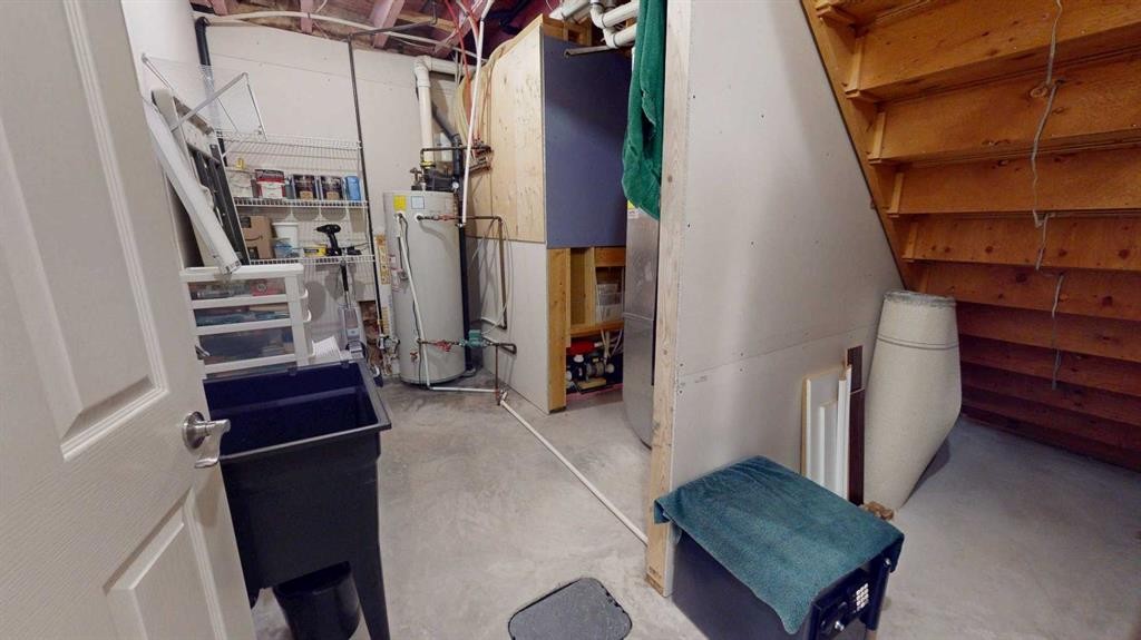 4-7001 52 Street, Lacombe, AB - Indoor Photo Showing Basement
