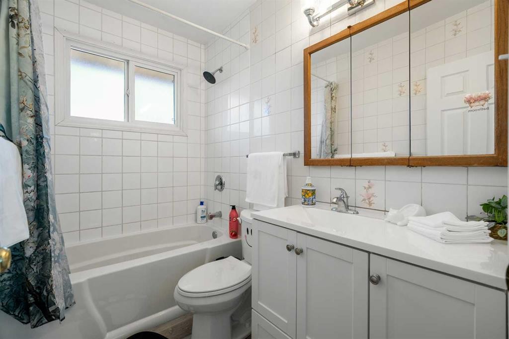 1527 46 Street Se, Calgary, AB